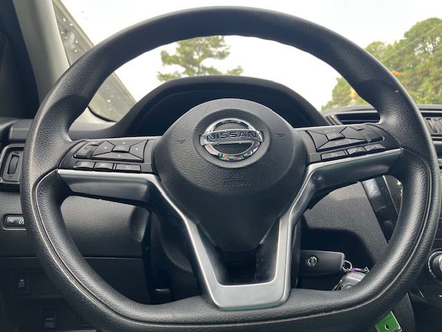 2017 Nissan Rogue Image 19