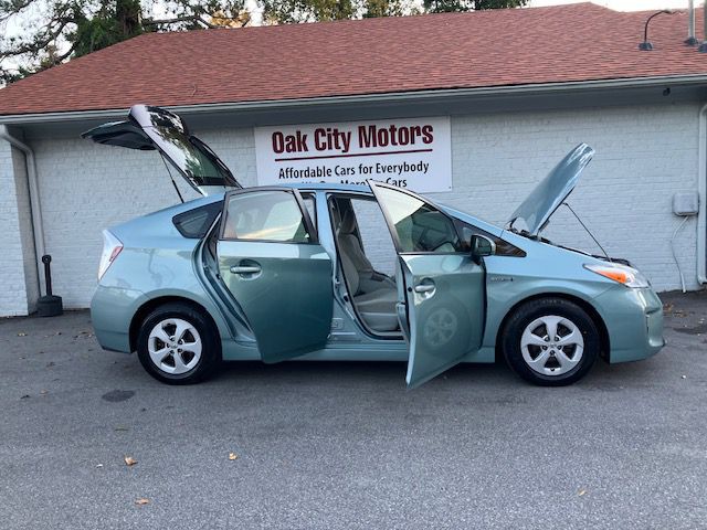 2015 Toyota Prius Image 9