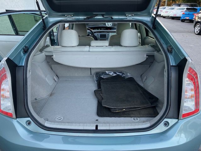 2015 Toyota Prius Image 15