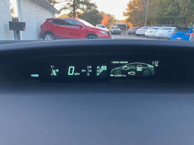 2015 Toyota Prius Image 20