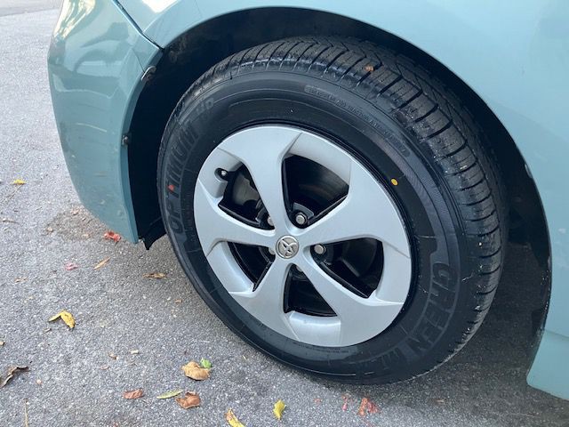 2015 Toyota Prius Image 21