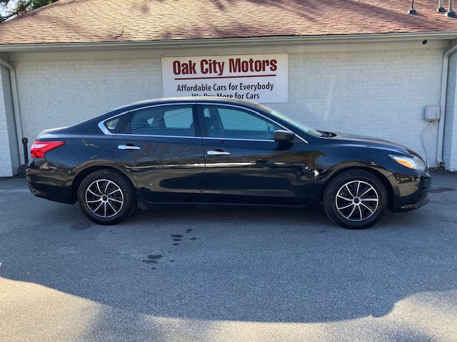 2016 Nissan Altima Image 4