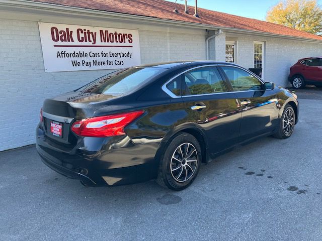 2016 Nissan Altima Image 5