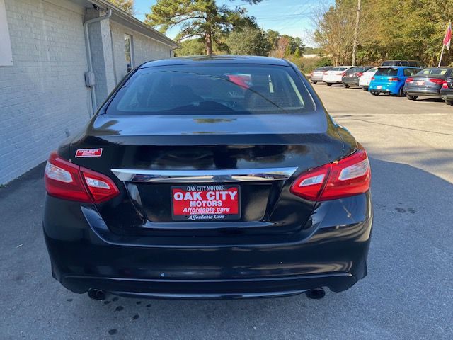 2016 Nissan Altima Image 6