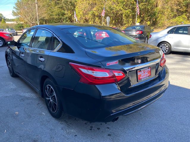 2016 Nissan Altima Image 7