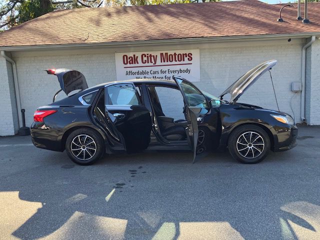 2016 Nissan Altima Image 9