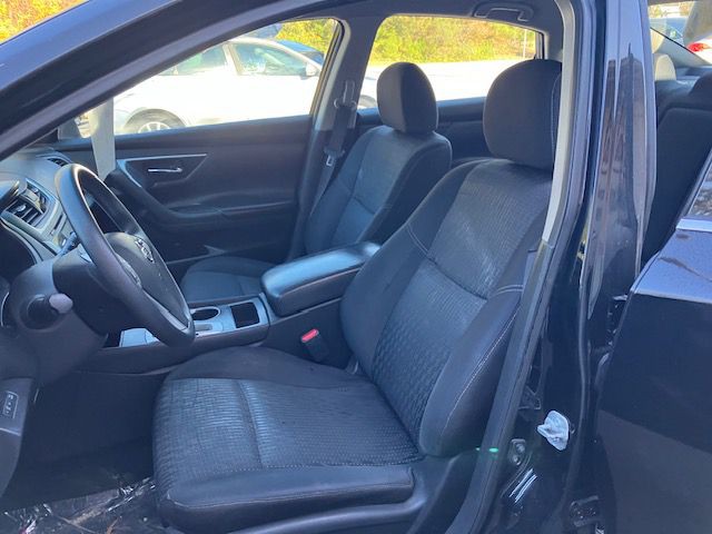 2016 Nissan Altima Image 14