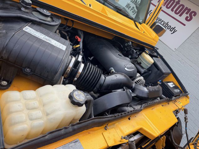 2003 HUMMER H2 Image 10