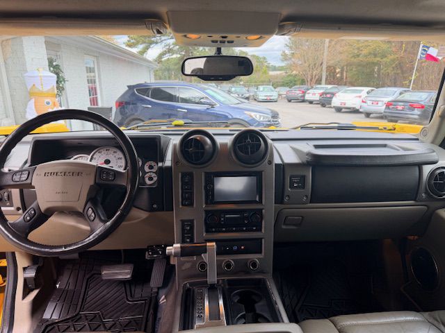 2003 HUMMER H2 Image 16