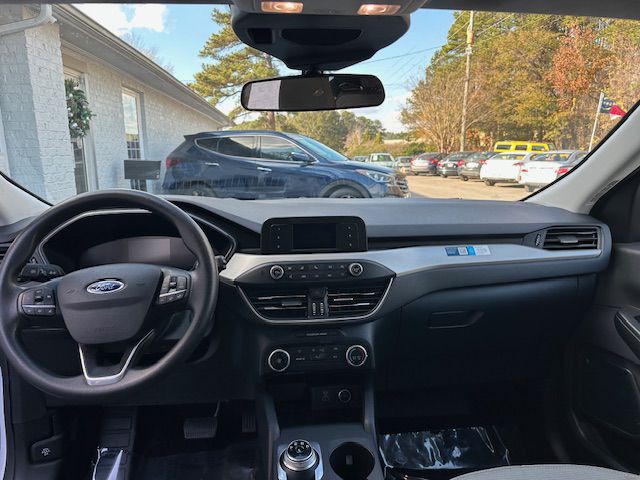 2021 Ford Escape Image 16