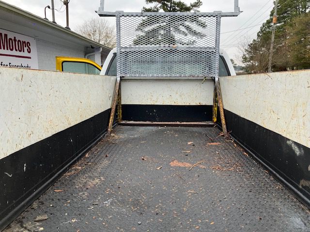 2004 Ford F-350 Image 15