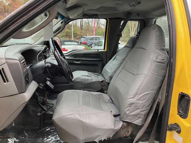 2004 Ford F-350 Image 17