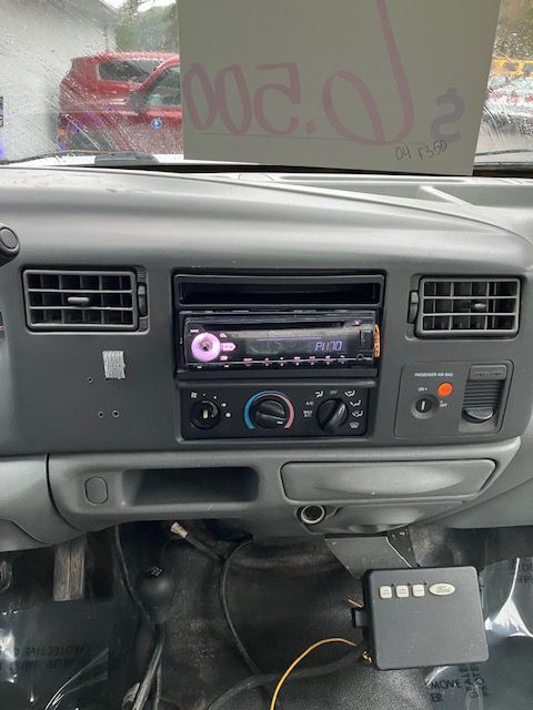 2004 Ford F-350 Image 18