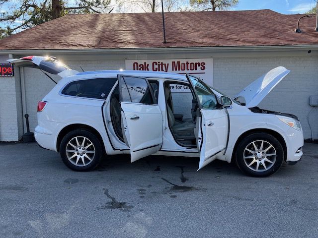 2017 Buick Enclave Image 10