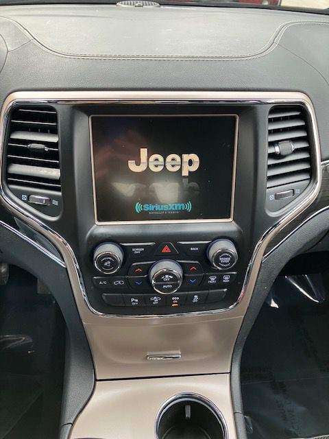 2014 Jeep Grand Cherokee Image 17