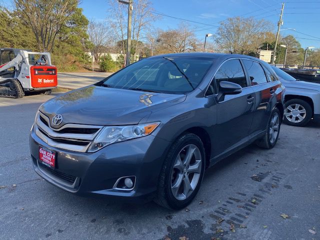 2013 Toyota Venza Image 2