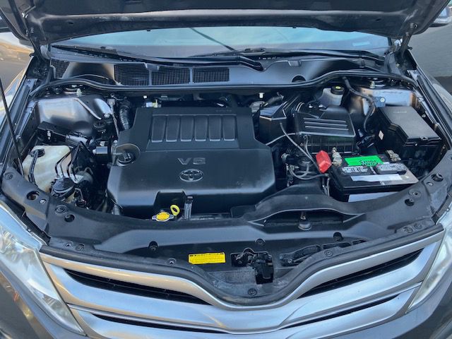 2013 Toyota Venza Image 8