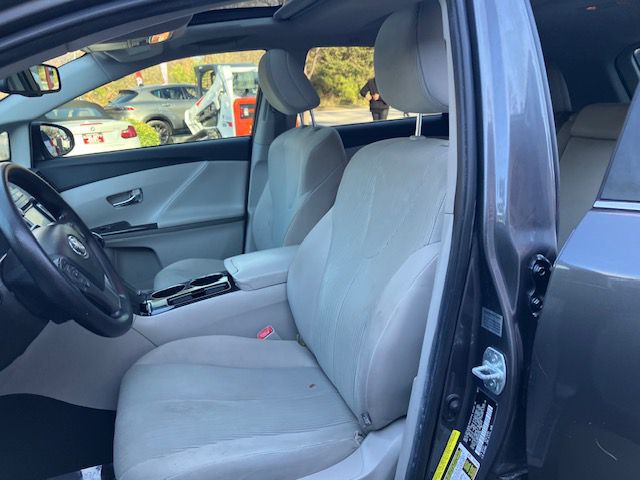 2013 Toyota Venza Image 14