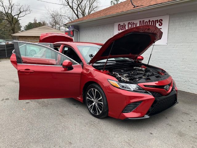 2020 Toyota Camry Image 9