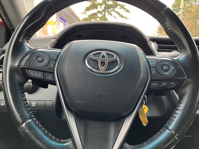 2020 Toyota Camry Image 19