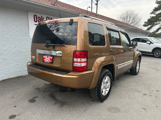 2011 Jeep Liberty Image 6