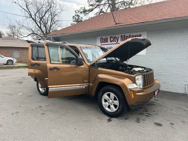2011 Jeep Liberty Image 9