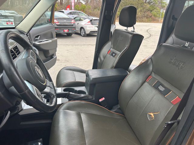 2011 Jeep Liberty Image 11