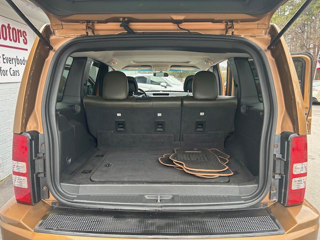 2011 Jeep Liberty Image 13