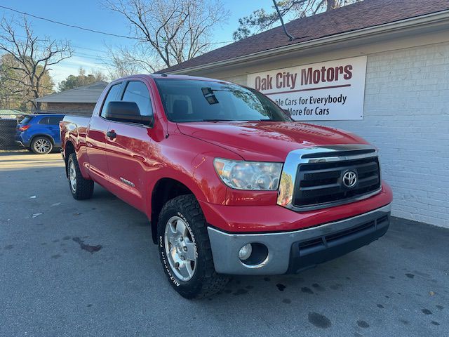 2011 Toyota Tundra Image 1