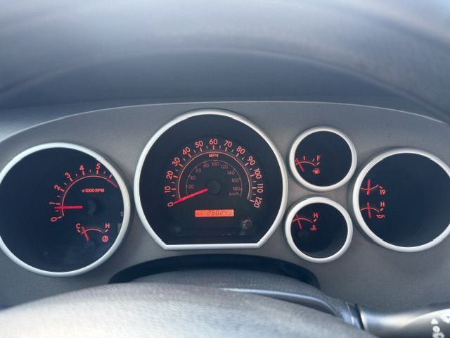 2011 Toyota Tundra Image 18
