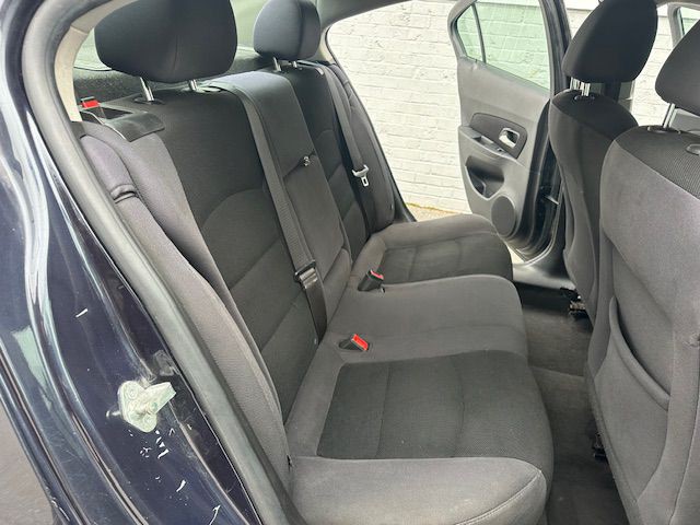 2014 Chevrolet Cruze Image 12