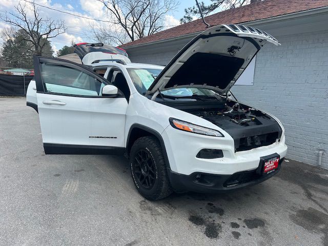 2015 Jeep Cherokee Image 9