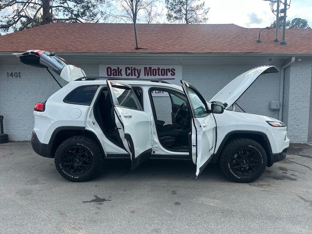 2015 Jeep Cherokee Image 10