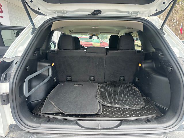 2015 Jeep Cherokee Image 13