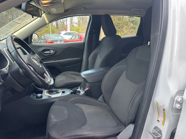 2015 Jeep Cherokee Image 15