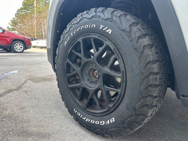 2015 Jeep Cherokee Image 21