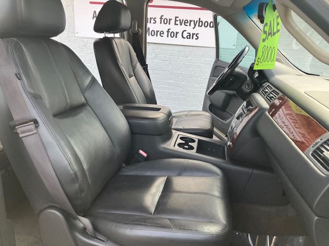 2013 Chevrolet Tahoe Image 11