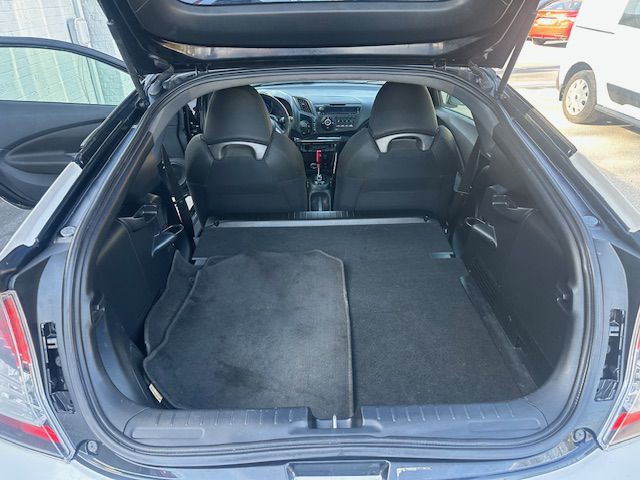 2012 Honda CR-Z Image 12