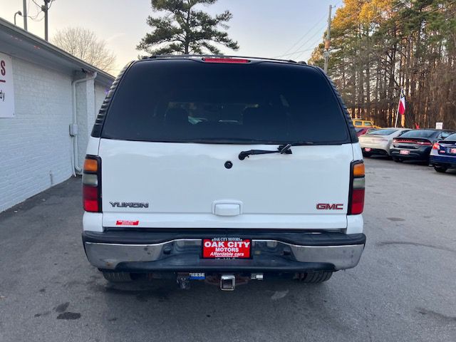 2004 GMC Yukon Image 6