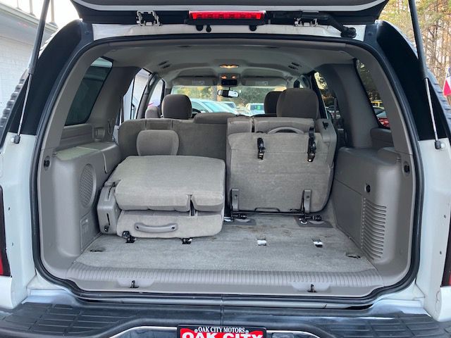2004 GMC Yukon Image 11