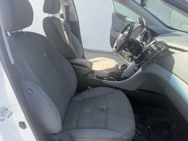 2014 Hyundai Sonata Image 10