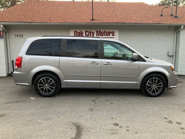 2017 Dodge Grand Caravan Image 4