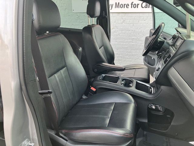 2017 Dodge Grand Caravan Image 11