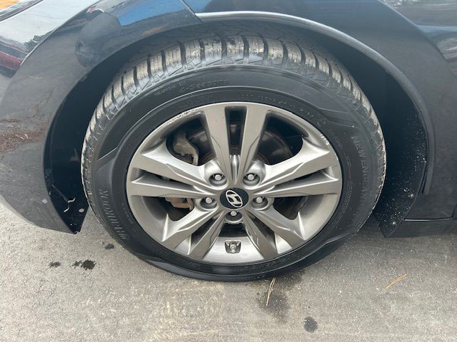 2017 Hyundai Elantra Image 21