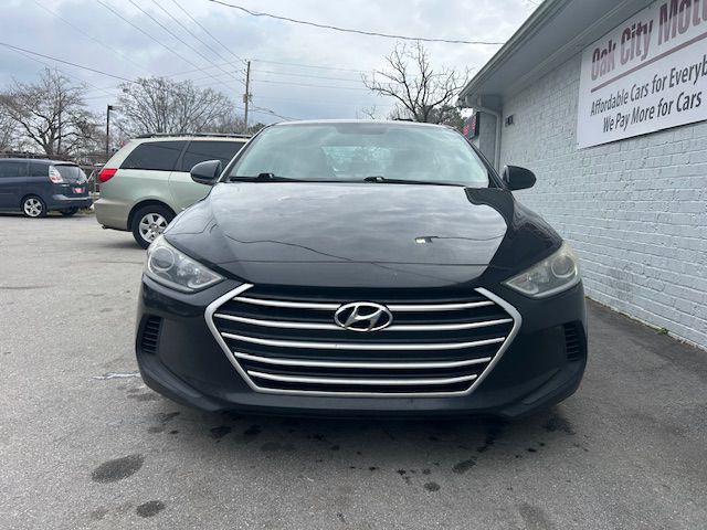 2017 Hyundai Elantra Image 2