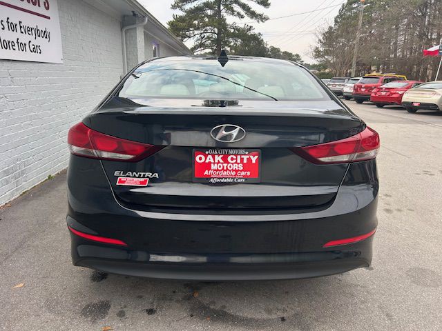2017 Hyundai Elantra Image 7