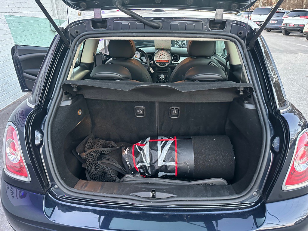 2013 MINI Cooper Image 12