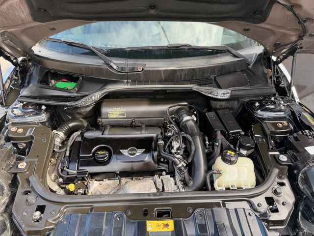 2014 MINI Cooper Image 8