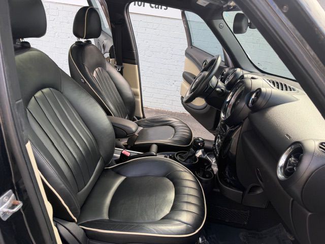 2014 MINI Cooper Image 11