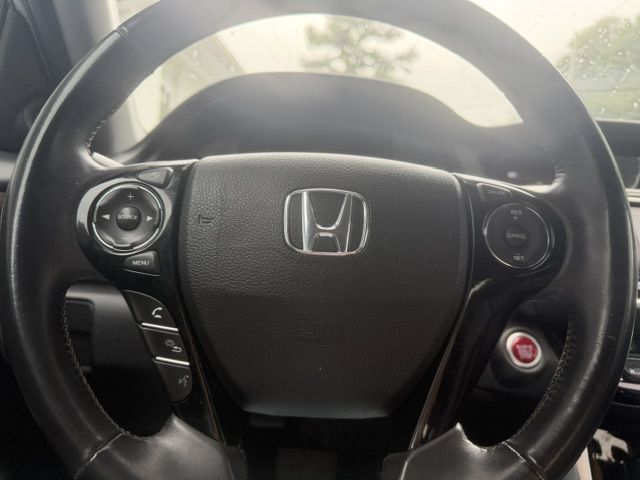 2017 Honda Accord Image 18
